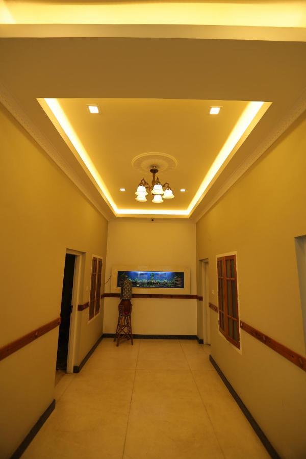 Sapphire Inn Nedumbassery Exterior foto