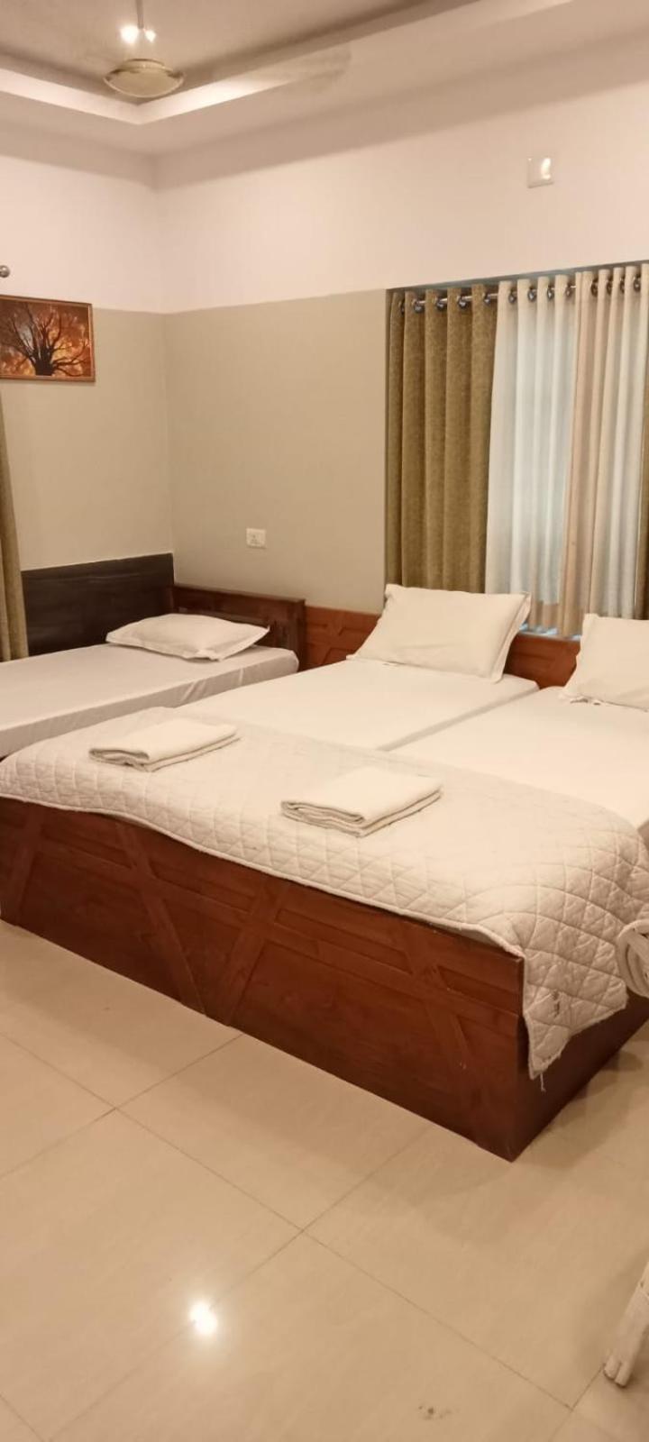 Sapphire Inn Nedumbassery Exterior foto